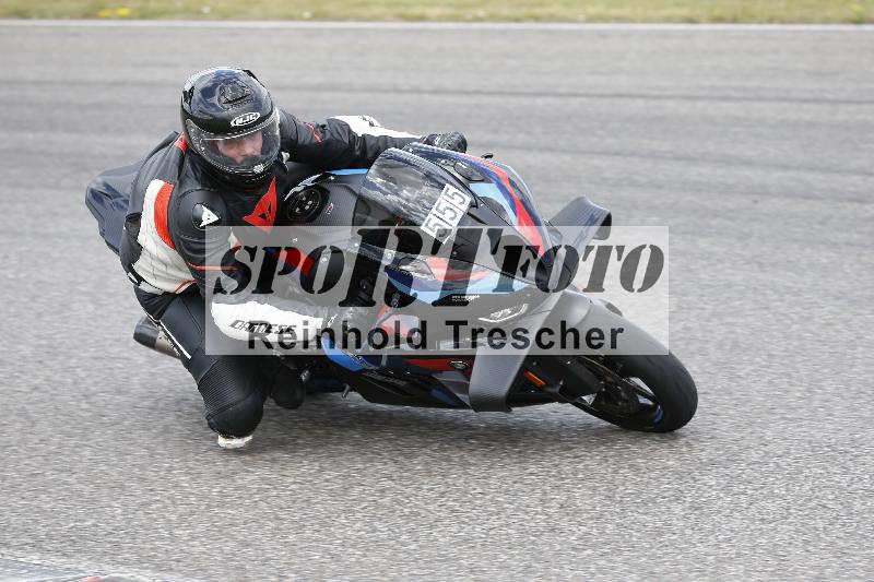 /19 26.05.2025 FREERIDE Training ADR/Gruppe M/555